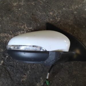 Retrovisor derecho Volkswagen Golf VI 1.6 TDI (105cv)