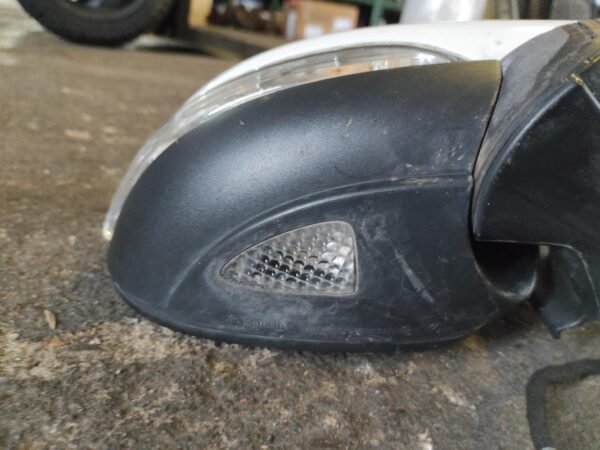 Retrovisor derecho Volkswagen Golf VI 1.6 TDI (105cv) - Imagen 3