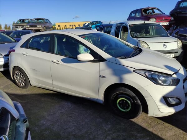 Despiece Hyundai i30 II 1.4 MPI (100 cv) 2014 - Imagen 2