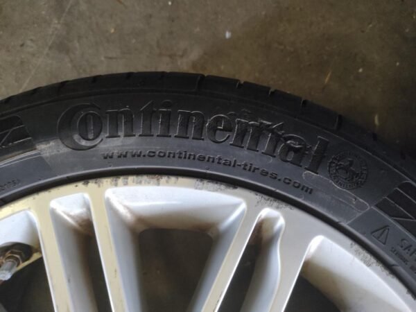Llantas de 17 pulgadas Kia Carens IV, 7.0Jx17, con neumáticos Continental y Hankook 225/45R17 91V y91W. - Imagen 6