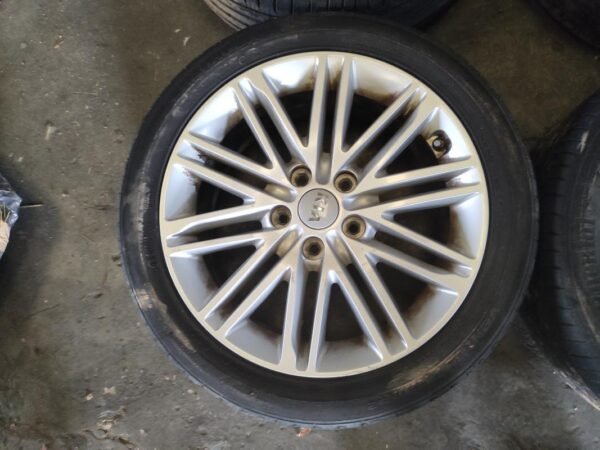 Llantas de 17 pulgadas Kia Carens IV, 7.0Jx17, con neumáticos Continental y Hankook 225/45R17 91V y91W. - Imagen 4