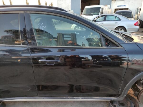 Puerta delantera derecha Ford FOCUS IV 2.0 EcoBlue (150 CV)