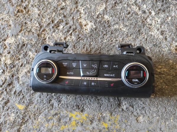 Mando calefaccion / A/A Ford FOCUS IV 2.0 EcoBlue (150 CV)