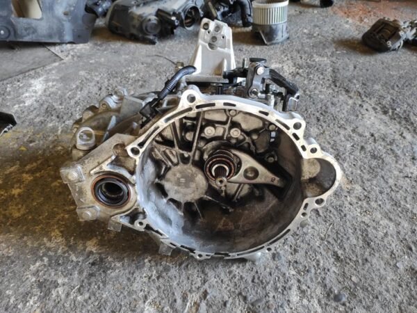 Caja cambios Kia Carens IV 1.7 16V CRDi (115 cv) - Imagen 2