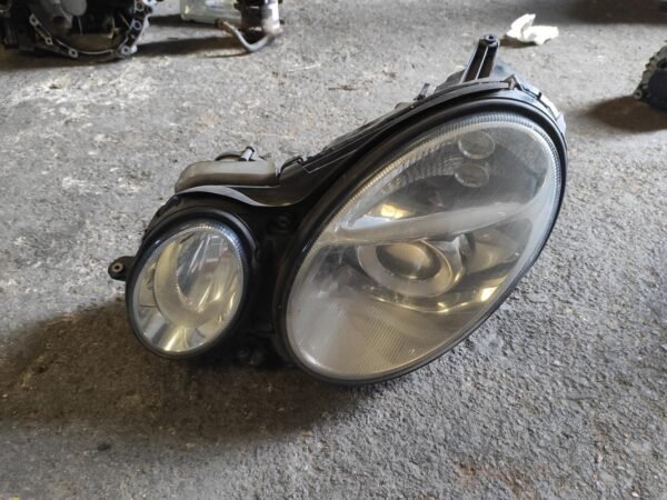Faro izquierdo Mercedes Benz Clase E (W211) E 320 CDI (224 cv)