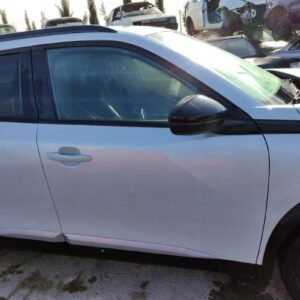 Puerta delantera derecha Peugeot 2008 II (UD_, US_, UY_, UK_) 1.2 PureTech 100 (101 cv)