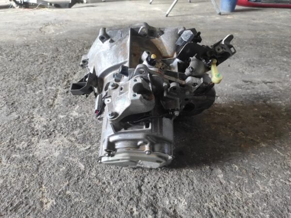 Caja cambios Peugeot 2008 II (UD_, US_, UY_, UK_) 1.2 PureTech 100 (101 cv) - Imagen 3