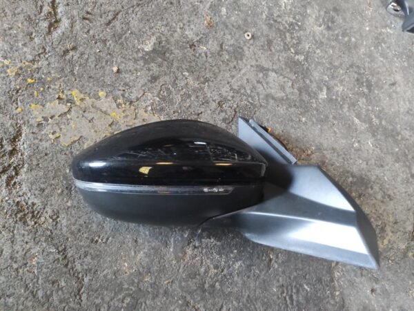 Retrovisor derecho Peugeot 2008 II (UD_, US_, UY_, UK_) 1.2 PureTech 100 (101 cv)