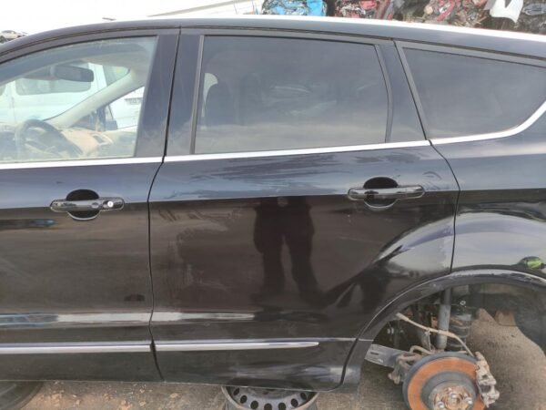 Puerta trasera izquierda Ford Kuga II (Versión 2016) 2.0 TDCI (180 cv) 4x4 PowerShift