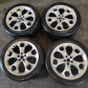 Llantas de 19 pulgadas Ford KUGA I, 8Jx19H2 OFF 52.5, ruedas 235/45R19 95W KUMHO Y ECOVISION.