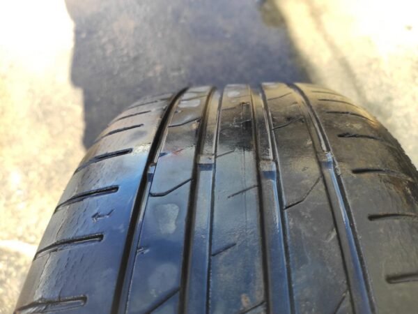 Llantas de 17 pulgadas Ford Grand C-MAX del 2012, E7.0Jx17H2 ET50,  con neumáticos Nexen 215/50R17 95W del 2021 y 2022. - Imagen 11