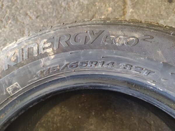 Nuemático Hankook 175/65R14, año 2024. - Imagen 2
