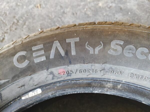 Juego de Neumáticos Centara 205/60R16, año 2022. - Imagen 2