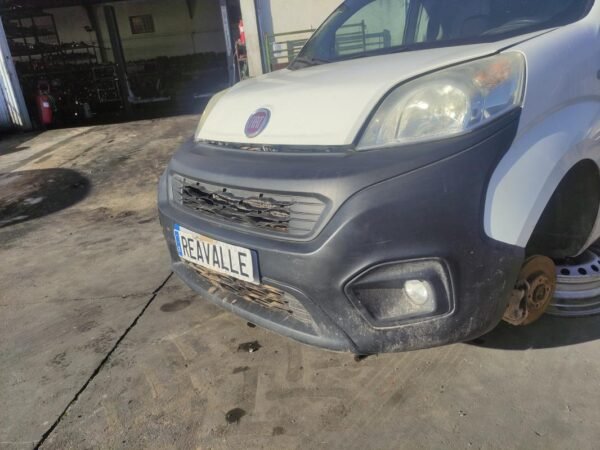 Paragolpe delantero Fiat Fiorino (Versión 2016) 1.3D Multijet (75cv) - Imagen 2