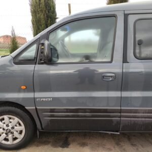 Puerta delantera izquierda Hyundai H-1 Starex 2.5 CRDI (140 cv)