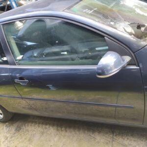 Puerta delantera derecha Volkswagen Golf V 1.6 i (102 cv)