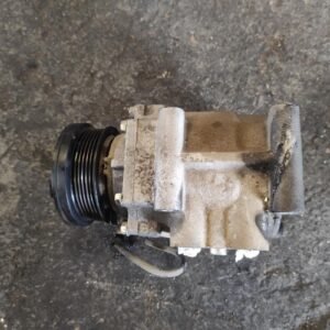 Compresor aire acondicionado Ford Fiesta VI 1.4 16V (80 cv)