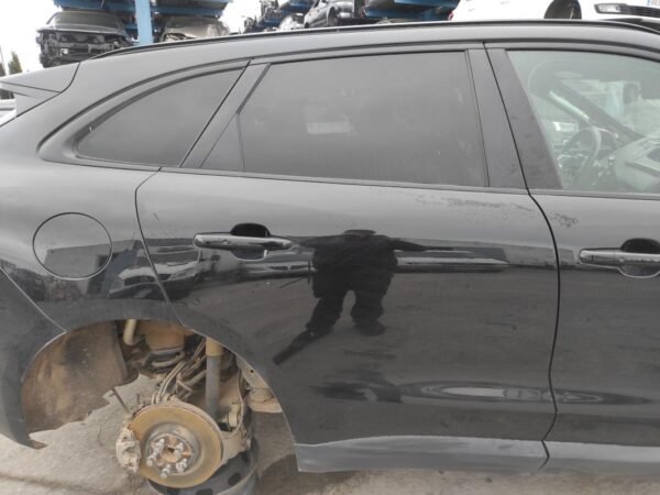 Puerta trasera derecha Jaguar F-pace 2.0 SD4 AWD(241CV)