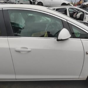 Puerta delantera derecha Opel Astra J 2.0 CDTI (160 cv)