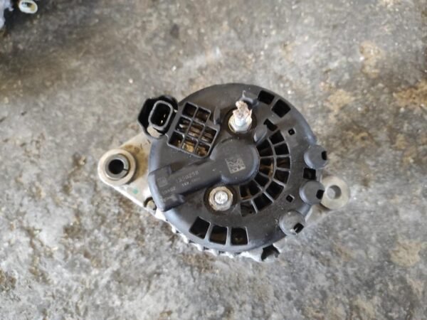 Alternador Opel Astra J 2.0 CDTI (160 cv) - Imagen 3