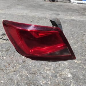 Piloto trasero izquierdo Seat Leon III 1.6 TDI (105 cv) start/stop