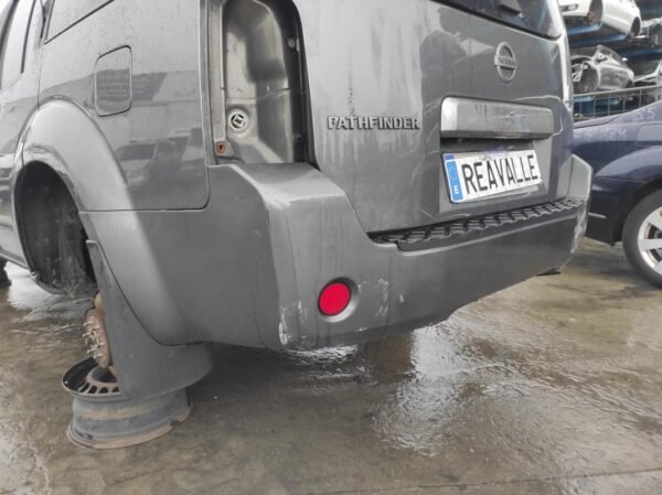 Paragolpe trasero Nissan Pathfinder III 2.5 DTi 4WD (174 cv) - Imagen 2