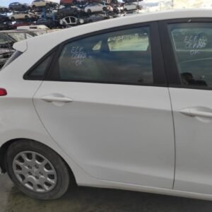 Puerta trasera derecha Hyundai i30 II 1.4 MPI (100 cv)