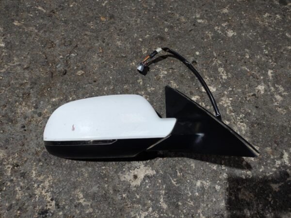 Retrovisor derecho Audi A4 (B8 8K) 2.0 TDI (143 cv) Multitronic