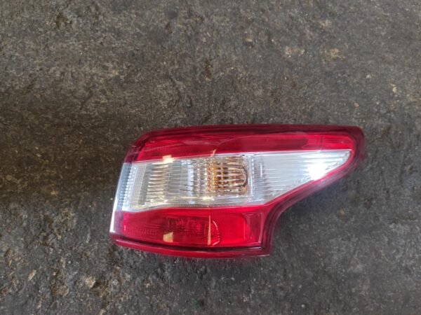 Piloto trasero derecho Nissan Qashqai II 1.5 dCi (110 cv)