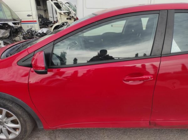 Puerta delantera izquierda Honda Civic IX Hatchback (Versión 2014) 1.4 i-VTEC (100 cv)