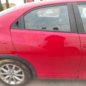 Puerta trasera derecha Honda Civic IX Hatchback (Versión 2014) 1.4 i-VTEC (100 cv)