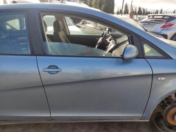 Puerta delantera derecha Seat Altea (5P) 1.9 TDI (105 cv)