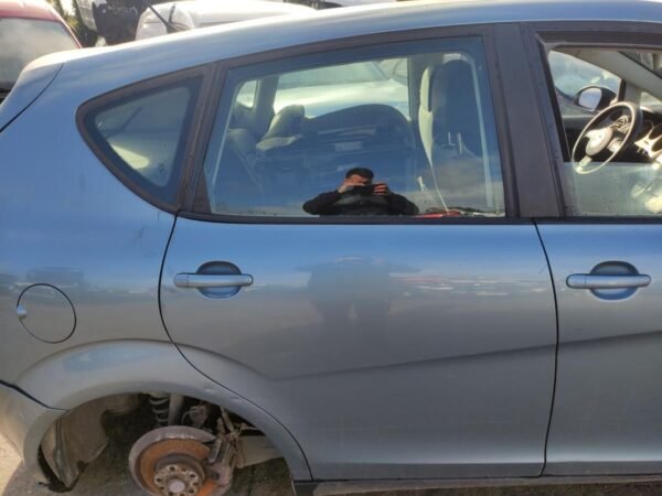 Puerta trasera derecha Seat Altea (5P) 1.9 TDI (105 cv)