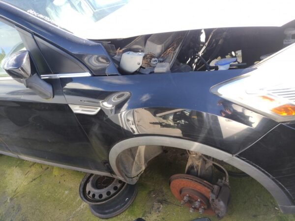Aleta delantera derecha Ford Kuga I (Versión 2010) 2.0 Duratorq TDCi (163 cv) DPF PowerShift