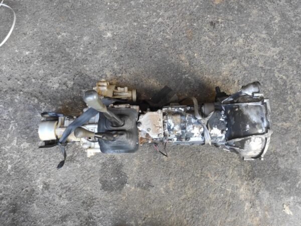 Caja cambios Mitsubishi L 200 (K7_T) 2.5 TD 4WD