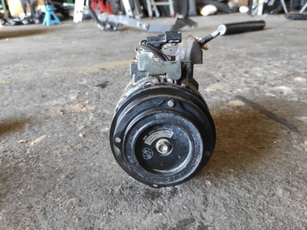 Compresor aire acondicionado Ford Grand C-MAX 1.6 Duratorq TDCi (115 cv) DPF - Imagen 2