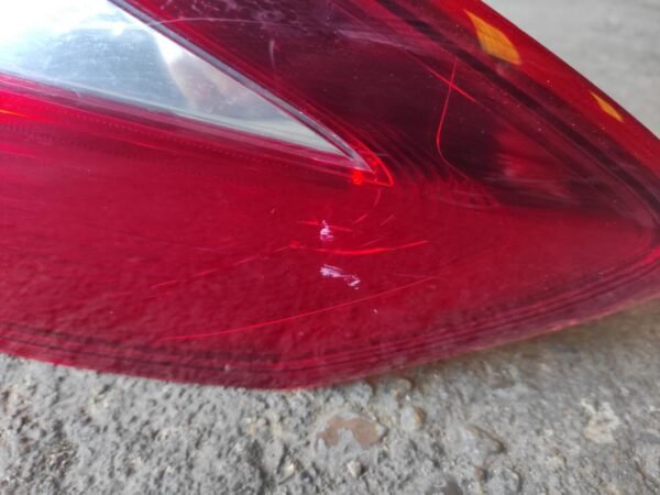 Piloto trasero derecho Ford C-MAX II 1.6 Duratorq TDCi (95 cv) DPF - Imagen 2
