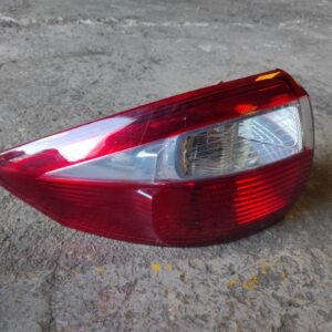 Piloto trasero izquierdo Ford C-MAX II 1.6 Duratorq TDCi (95 cv) DPF