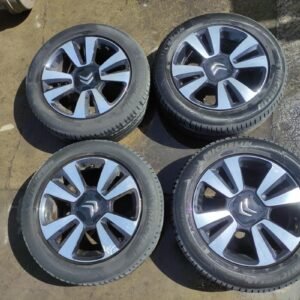 Llantas de 16 pulgadas Citroen C3 III del 2019, 6.5J16 CH4-20, con neumáticos Michelin 205/55R16 91V, del 2018 y 2021.