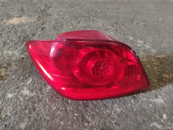 Piloto trasero izquierdo Peugeot 307 1.6 HDi (90)