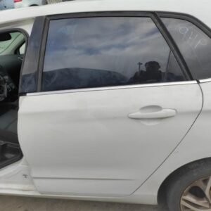 Puerta trasera izquierda Citroen C4 II Hatchback (Fase I, 2010) 1.6 HDi (92 cv)
