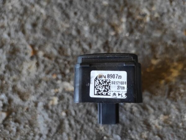 Mando elevalunas delantero izquierdo Citroen C3 III 1.2 PureTech (82 cv) - Imagen 3