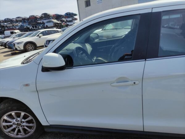 Puerta delantera izquierda Mitsubishi ASX 1.6 DOHC MIVEC (117 cv) 2WD