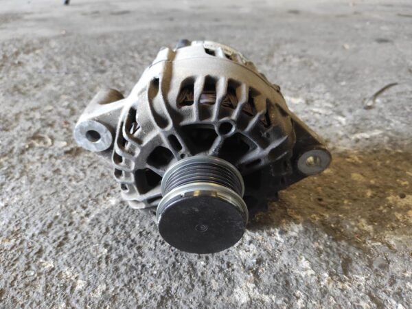 Alternador Opel Insignia Hatchback 2.0 CDTI (131 cv) DPF - Imagen 2
