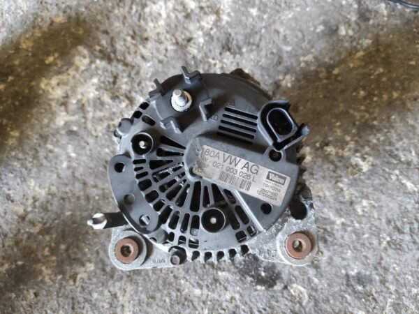 Alternador Volkswagen Passat (B6) 2.0 TDI (140 cv) - Imagen 3