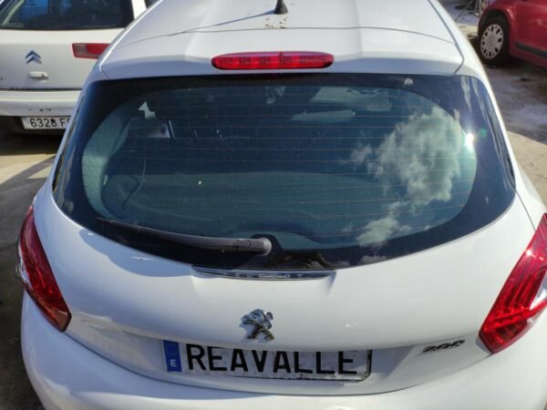 Porton trasero Peugeot 208 1.2 VTi (82 cv)
