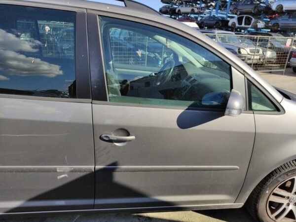 Puerta delantera derecha Volkswagen Touran I (Versión 2006) 2.0 TDI (140 cv)