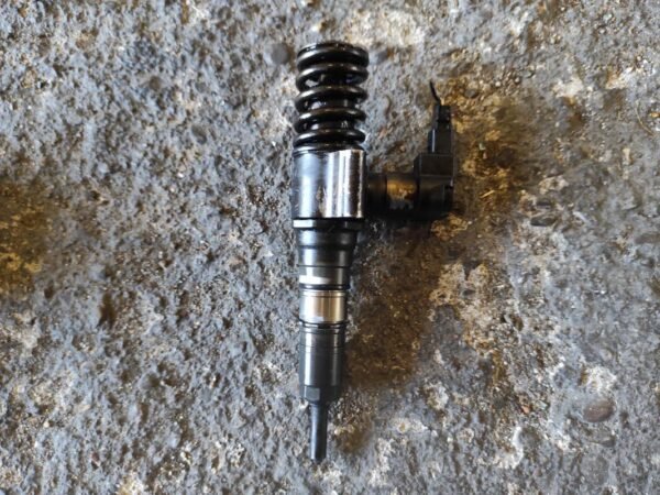 Inyector Volkswagen Passat (B6) 2.0 TDI (140 cv)