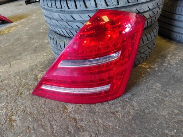 Piloto trasero derecho Mercedes Benz Clase S (W221) S 400 (279 cv) Hybrid