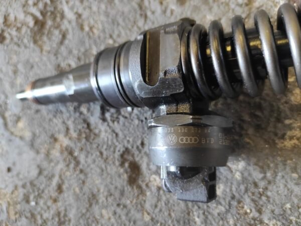 Inyector Seat Cordoba III 1.9 TDI (130 cv) - Imagen 2